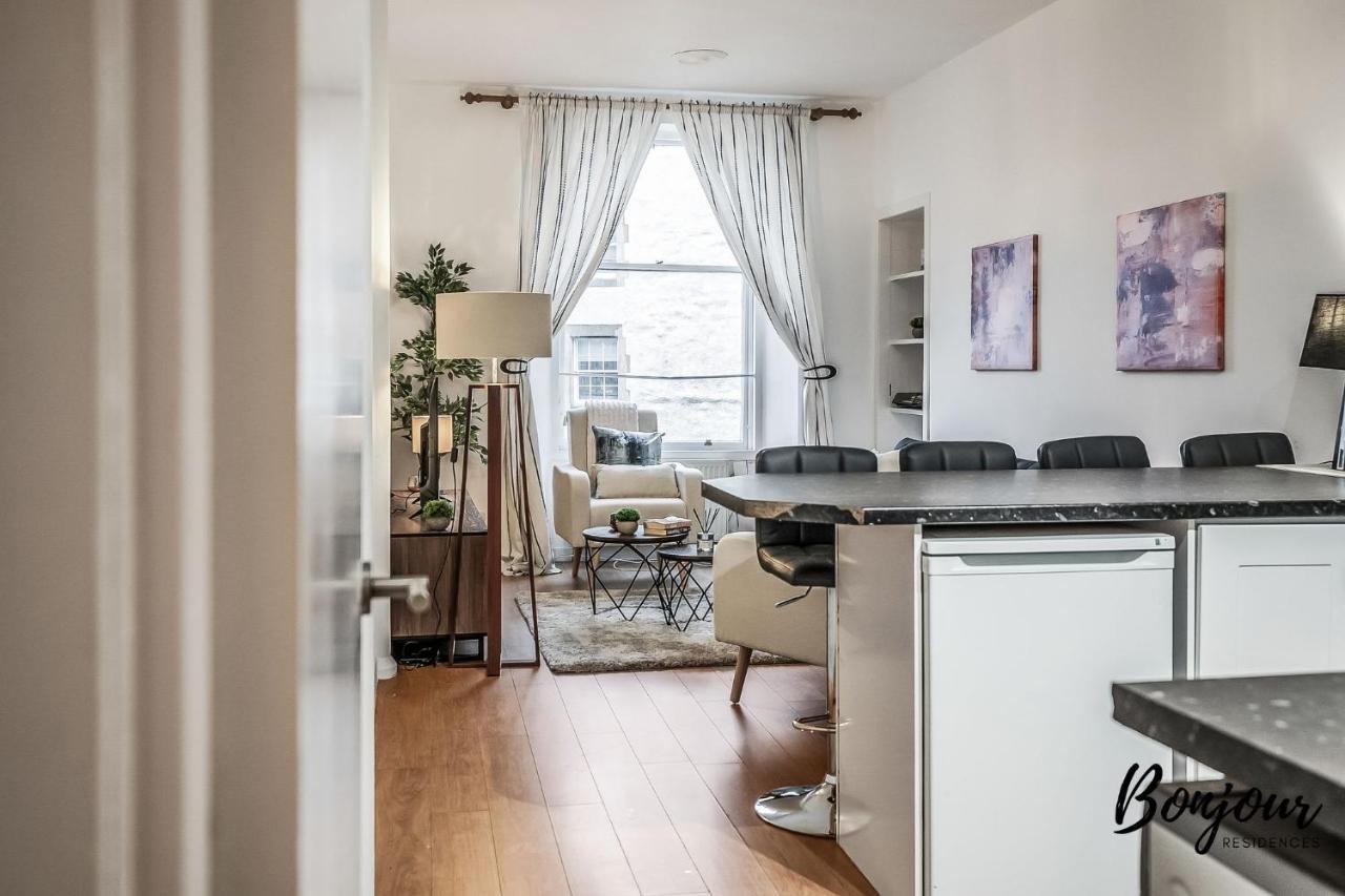 Cosy Grassmarket 2Br-1Ba - Newly Decorated! By Bonjour Residences Edimburgo Exterior foto