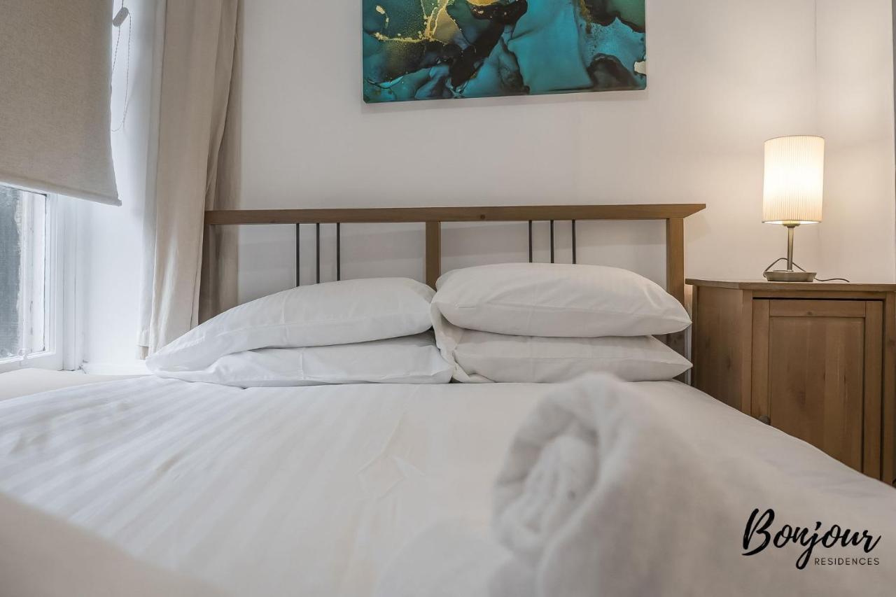 Cosy Grassmarket 2Br-1Ba - Newly Decorated! By Bonjour Residences Edimburgo Exterior foto